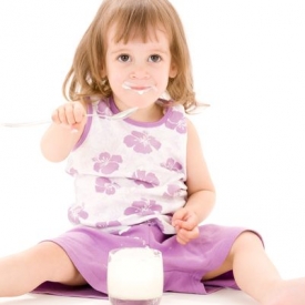 Что полезнее ребенку йогурт или кефир thumbnail