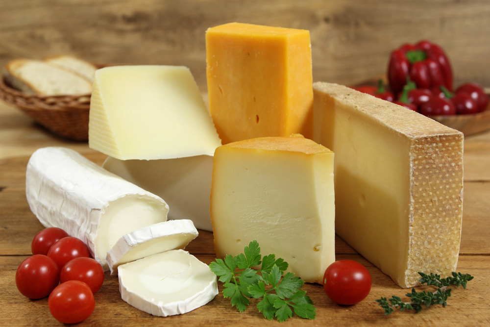 Продукты питания, богатые кальцием: сыр